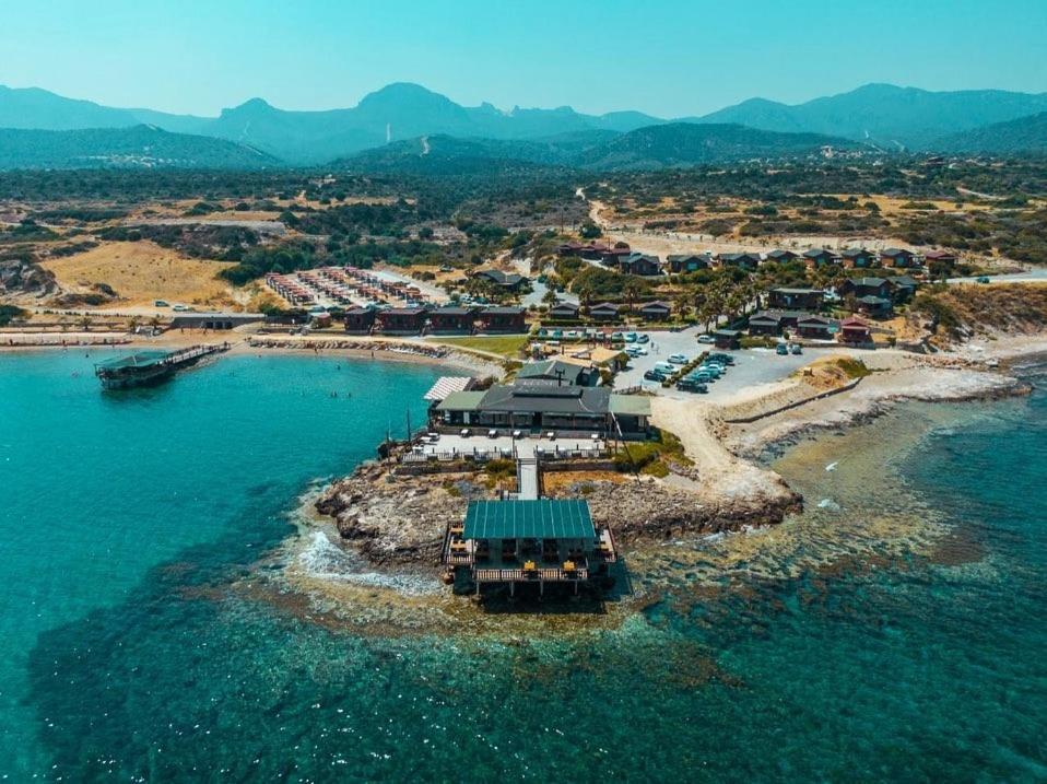 Zambak Holiday Village & Restaurant Superb Seafront Location ! Agios Georgios  Exterior foto