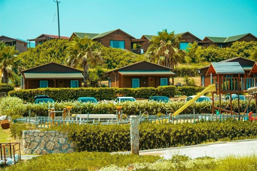 Zambak Holiday Village & Restaurant Superb Seafront Location ! Agios Georgios  Exterior foto